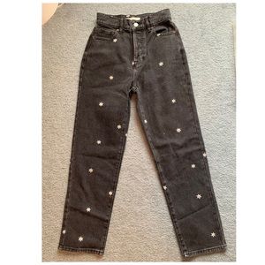 Women High-Rise straight jeans with daisy pattern